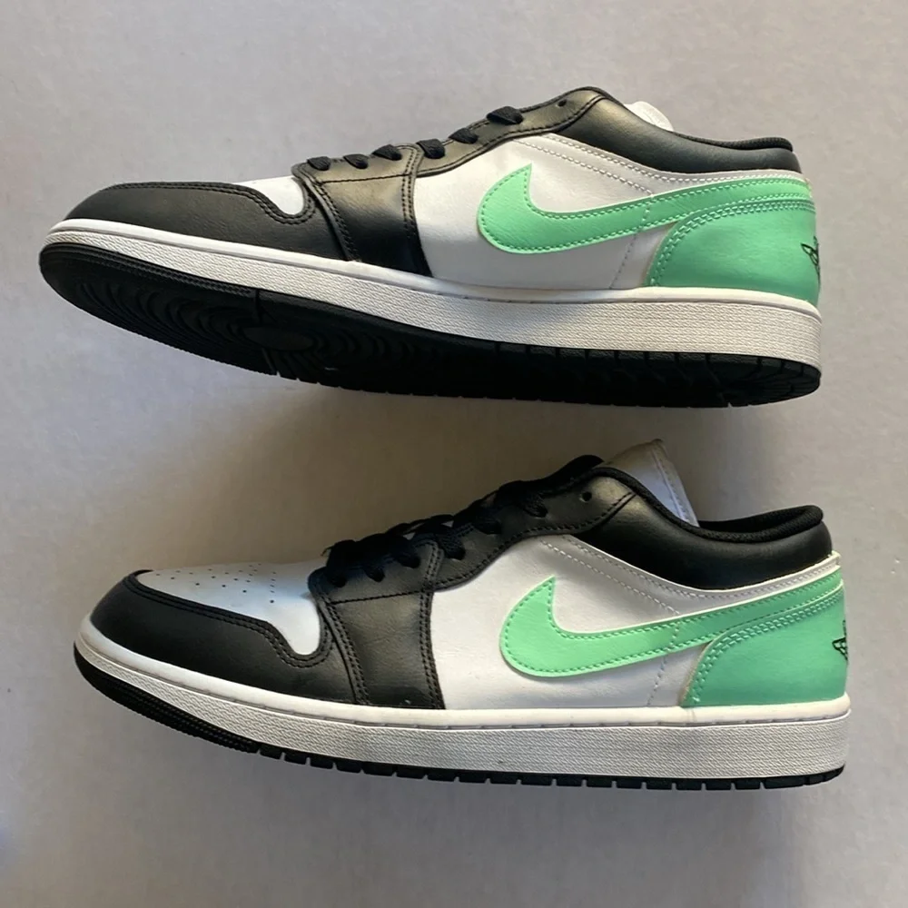 NIKE Air Jordan 1 Low White/Black/Green Glow Sneakers Size 12 Men’s